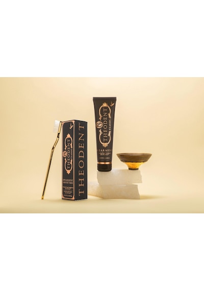 Theodent Classic Spearmint Florürsüz Nane Aromalı Diş Macunu 96.4 G