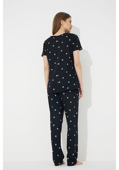 Siyah İnci Siyah Beyaz Kalp Desenli Kısa Kollu Pamuklu Pijama Takımı Siyah İnci Siyah Beyaz Kalp Desenli Kısa Kollu Pamuklu Pijama Takımı