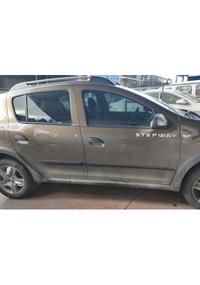 Dacıa Sandero Stepway Yan Kapı Çıtası Kapı Koruma Bandı Çıta