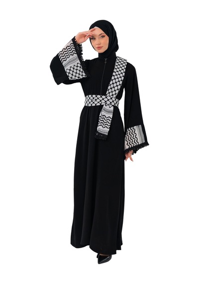 Zaytoon Fermuarlı Filistin Kefiye Desenli Geniş Püsküllü Kolları Dik Yakalı Siyah Filistin Elbise C100049 Siyah Zaytoon Fermuarlı Filistin Kefiye Desenli Geniş Püsküllü Kolları Dik Yakalı Siyah Filistin Elbise C100049 Siyah