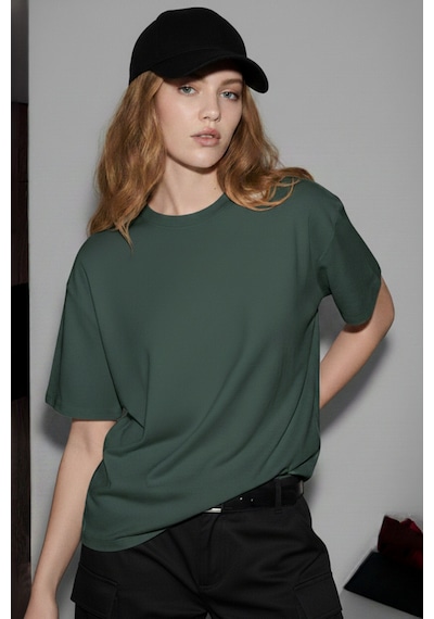 Soft&Basic Kadın %100 Organik Pamuk Oversize Fit Basic Yuvarlak Yaka T-shirt Haki Soft&Basic Kadın %100 Organik Pamuk Oversize Fit Basic Yuvarlak Yaka T-shirt Haki