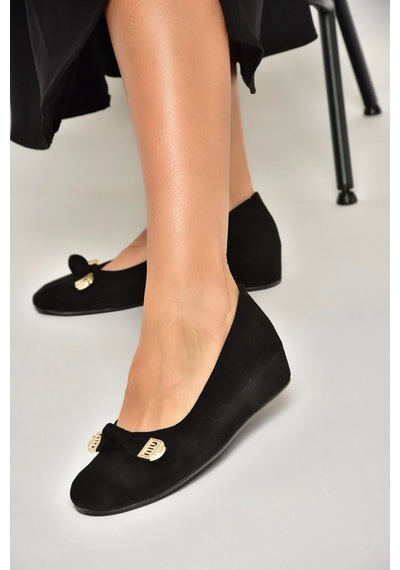 Fox Shoes Y250750702 Siyah Süet Alçak Dolgu Tabanlı Kadın Ayakkabı Siyah