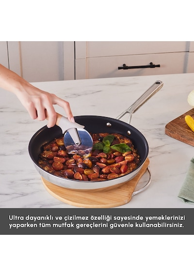 Karaca Plasma Steel 316+ 3Ply Yanmaz Yapışmaz Çelik Tava 28 cm