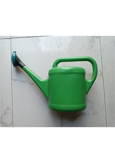 Çiçek Bahçe Çim Sulama Bidonu Süzekli 10 Lt Kum Kuma
