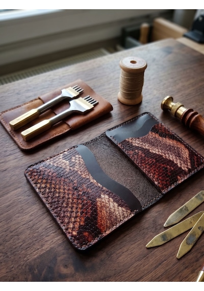 Luna Luster Hakiki Deri Çok Bölmeli Yılan Baskı Minimalist Kahverengi Siyah Kartlık & Cüzdan Drc65 Acı Kahverengi Luna Luster Hakiki Deri Çok Bölmeli Yılan Baskı Minimalist Kahverengi Siyah Kartlık & Cüzdan Drc65 Acı Kahverengi