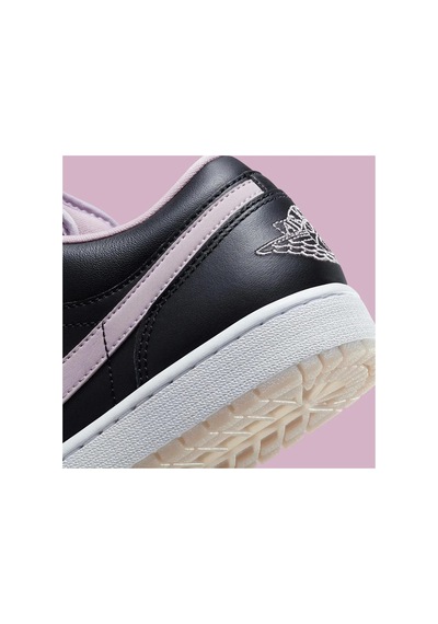 Nike Aır Jordan 1 Low Se Black/ıced Lılac-whıte Pın - 598758606 Pın