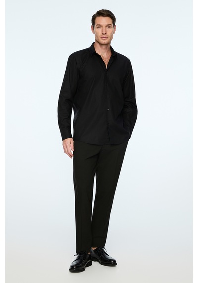 Morven Erkek Siyah Basic Regular Fit Sert Yaka Gömlek 26mc004059001 Siyah
