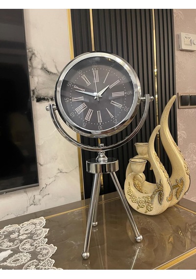 Modern Metal Ayaklı Dekoratif Masa Saati Çok Renkli