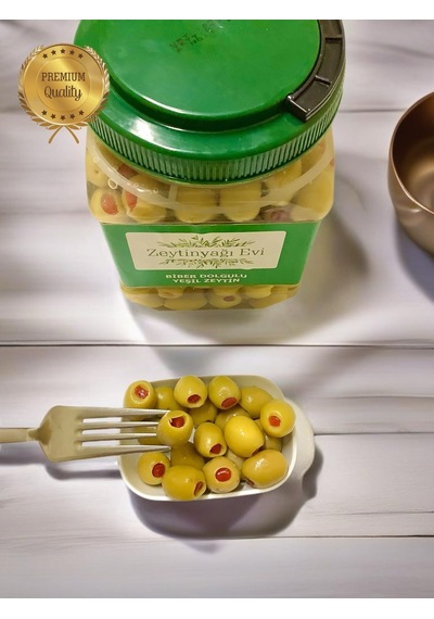 Yöresel Lezzetler Biber Dolgulu Doğal Tatlandırılmış Yeşil Zeytin Kaya Tuzu-su 900 Gram