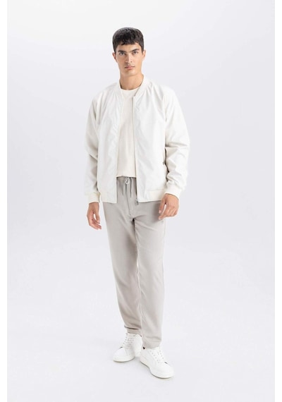 DeFacto Slim Fit Bomber Mont Ceket Dar Kesim Kolej Yaka Fermuarlı Çift Cepli Mevsimlik Hafif D7319AX25SPER140 DeFacto Slim Fit Bomber Mont Ceket Dar Kesim Kolej Yaka Fermuarlı Çift Cepli Mevsimlik Hafif D7319AX25SPER140
