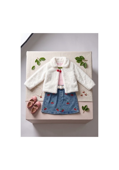 Deniva Kids Kız Çocuk Kiraz Nakışlı Kot Etekli Peluş Hırka Ve Fitilli Sweatshirt 3'lü Takım Beyaz Deniva Kids Kız Çocuk Kiraz Nakışlı Kot Etekli Peluş Hırka Ve Fitilli Sweatshirt 3'lü Takım Beyaz