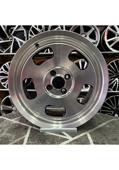 13 İnç 4x98 Momo Gümüş Jant Modeli 4 Adet