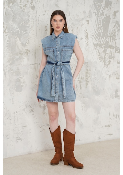 Livanomi Gömlek Yaka Kemerli Denim Kısa Elbise Mavi Livanomi Gömlek Yaka Kemerli Denim Kısa Elbise Mavi