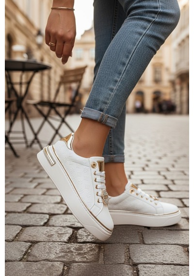 Enoch Gold Detaylı Kabartma Dokulu Ve Işıltılı Amblem Aksesuarlı Kadın Sneaker Beyaz