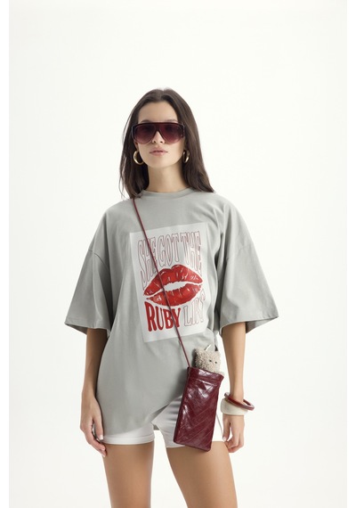 Mai Studios Co. Lip Print Oversize Gri T-shirt Gri