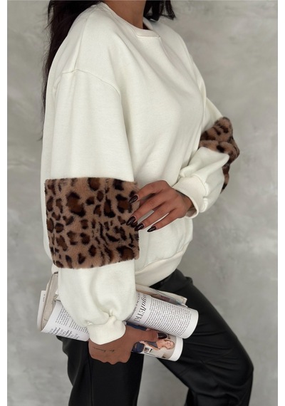 Femelle Kadın Kolları Leopar Detaylı İçi Pamuklu Oversize Sweatshirt beyaz