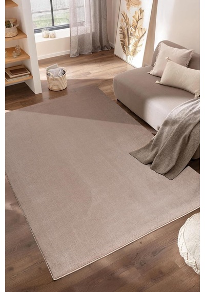 Düz Kahverengi Peluş Halı - Kaymaz Tabanlı, Yumuşak Dokulu, Makinede Yıkanabilir, Salon & Oturma Odası İçin - 1 Çok Renkli Düz Kahverengi Peluş Halı - Kaymaz Tabanlı, Yumuşak Dokulu, Makinede Yıkanabilir, Salon & Oturma Odası İçin - 1 Çok Renkli