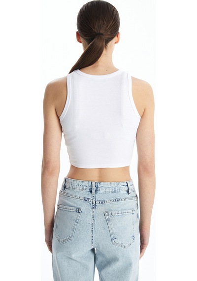 Lcw Vision Beyaz Bisiklet Yaka Dokulu Kadın Crop