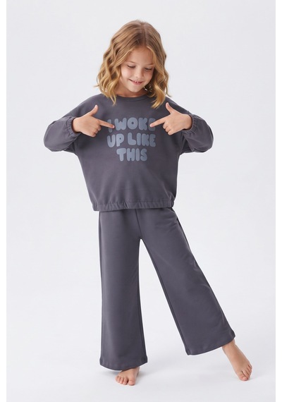 Alkın Kids 3-8 Yaş Kız Çocuk %100 Pamuk Süprem Penye Kumaş Baskılı Sweatın Eteği Lastiikli Uzun Kolu Bol Paçalı Pijama Takımı Gri Alkın Kids 3-8 Yaş Kız Çocuk %100 Pamuk Süprem Penye Kumaş Baskılı Sweatın Eteği Lastiikli Uzun Kolu Bol Paçalı Pijama Takımı Gri