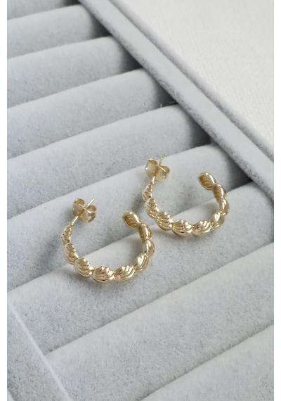 Kadın Küpe Kararmaz 14k Renk Vip Seri Minik Deniz Kabuklu Yarım Halka 2cm Küpe Altın