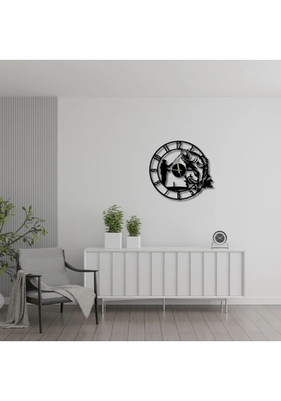 Metal Duvar Saati Gone Fishing Vinil Balıkçı Detaylı Dekoratif Saat Siyah-52 X 52