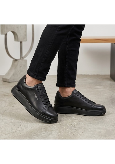 Komcero Bağcıklı Kalın Taban Sade Model Erkek Hakiki Deri Günlük Sneaker Ayakkabı K1372-2225 Siyah Komcero Bağcıklı Kalın Taban Sade Model Erkek Hakiki Deri Günlük Sneaker Ayakkabı K1372-2225 Siyah