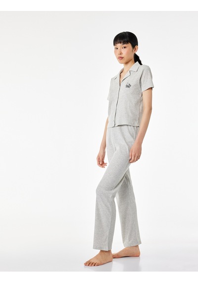 Koton Rahat Kalıp Gömlek Yaka Kedi İşleme Detaylı Kısa Kollu Fitilli Pijama Takımı Gri Melanj 6slk40089mk Koton Rahat Kalıp Gömlek Yaka Kedi İşleme Detaylı Kısa Kollu Fitilli Pijama Takımı Gri Melanj 6slk40089mk