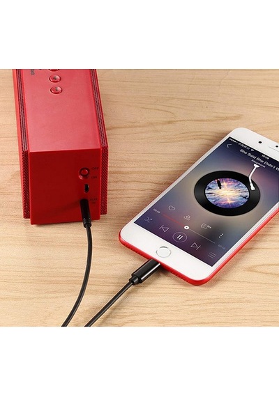Apple Uyumlu iPhone Lightning Aux Araç Dönüştürücü Ses Kablosu 3.5 Mm Jack 1Mt