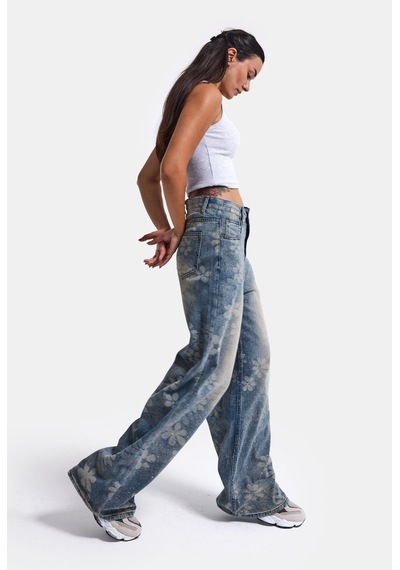 Kadın Mavi Baggy Fit T12t Özel Desenli Kumaş Parlak Taşlı Tasarım Denim Jean Kadın Mavi Baggy Fit T12t Özel Desenli Kumaş Parlak Taşlı Tasarım Denim Jean