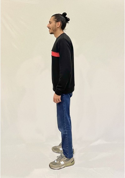Erkek Bisiklet Yaka Rahat Kalıp 3 İplik Kalın Garnili Sweatshirt Spr24sw35 Siyah Erkek Bisiklet Yaka Rahat Kalıp 3 İplik Kalın Garnili Sweatshirt Spr24sw35 Siyah