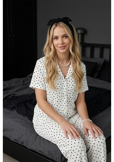 Kar Beyaz Kalp Detaylı Bürümçük Kumaş Kısa Kollu Pijama Takımı 6066