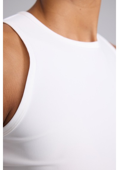 Defacto Crop Top Bisiklet Yaka Sporcu Atlet E7723ax26auer105 Ekru-er105