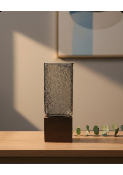 Cam Masa Üstü Vazo, 25x9 Cm Kare, Mozaik, Akasya Ayaklı Füme Renk Cam Füme