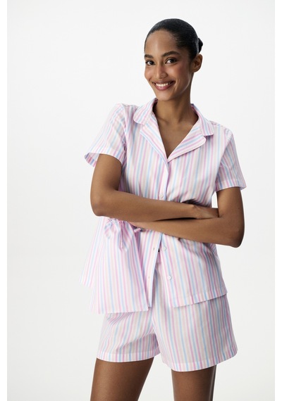 Penti Renkli Travel Çizgili Pamuklu Gömlek Şortlu Pijama Takımı Çok Renkli Penti Renkli Travel Çizgili Pamuklu Gömlek Şortlu Pijama Takımı Çok Renkli