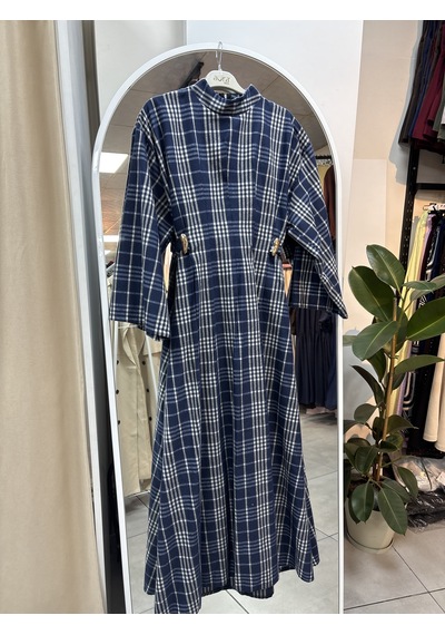 Nirva Butik Kadın Ekose Desenli Belden Oturtmalı Elbise Beyaz - Lacivert