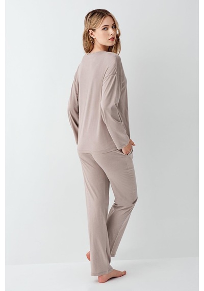 Arnetta Kadın Modal Pamuklu Bisiklet Yaka Uzun Kollu Rahat Düz Pijama Takım VİZON