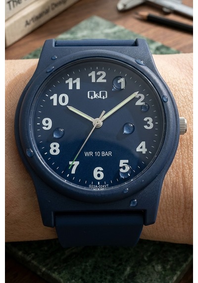 Q&q Qcg2224 Koyu Lacivert Rakamlı Silikon Kordonlu 38 Mm Su Geçirmez Unisex Kol Saati