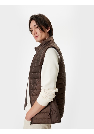 Koton Şişme Yelek Slim Fit Dik Yaka Cep Detaylı Kahverengi 5wam20123hw Kahverengi