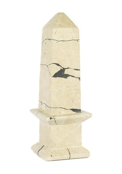 Mikasa Moor Piramit Krem Mermer Dekoratif Obje 9x9x31cm
