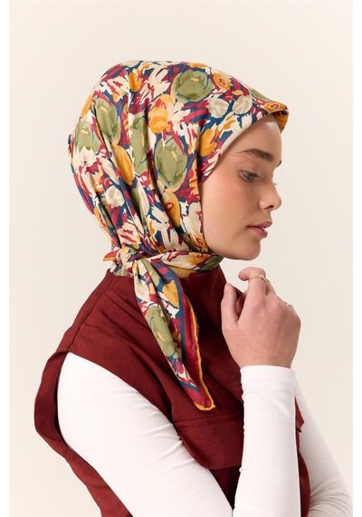 Silk Home Organik Pamuk İpek Eşarp Lacivert Çilek Kırmızısı Çiçek Desenli Tok Duruşlu 90x90 Çok Renkli