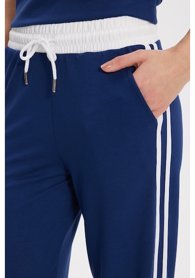 Tudors Kadın Relax Fit Bol Kesim Lastikli Bel Çizgili Geniş Paça Likralı Lacivert Eşofman Altı-50584 Tudors Kadın Relax Fit Bol Kesim Lastikli Bel Çizgili Geniş Paça Likralı Lacivert Eşofman Altı-50584