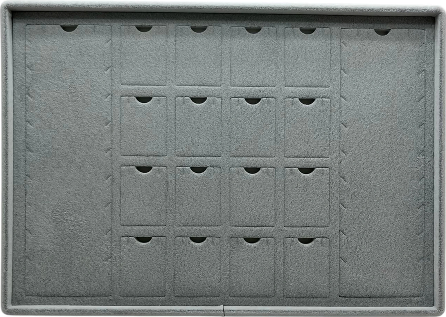 Süet Kumaş Gri 34-24 Cm Ayaklı 18 Pedli Kolye Tabla Stand
