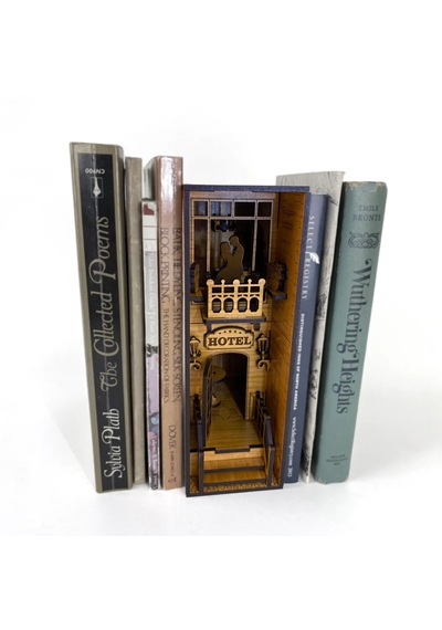 Book Nook Hotel Kitap Tutucu Dıy Kendin Yap