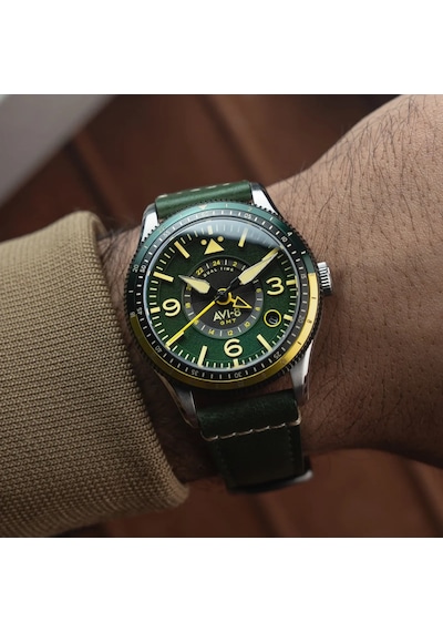 Avı-8 Flyboy Airmaster Gmt Av-4128-03 Otomatik Erkek Kol Saati Altın