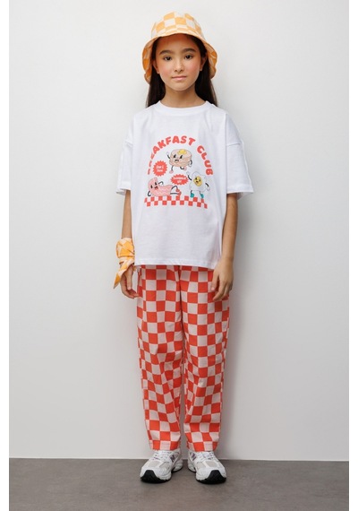 Le Mabelle Kırmızı Breakfast Club Baskılı Dama Desenli Çocuk Tişört Pantolon Takım - Lucia Kırmızı Le Mabelle Kırmızı Breakfast Club Baskılı Dama Desenli Çocuk Tişört Pantolon Takım - Lucia Kırmızı