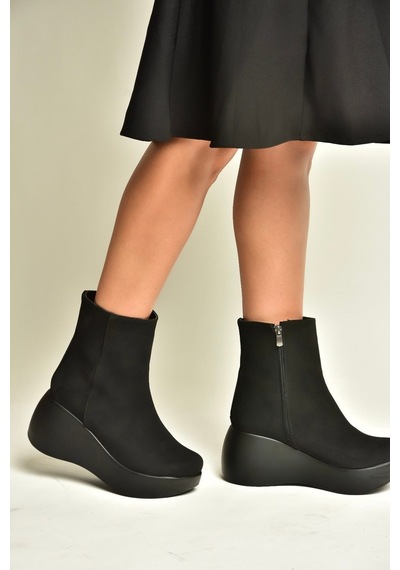 Fox Shoes Z946051902 Siyah Süet Dolgu Tabanlı Kadın Bot