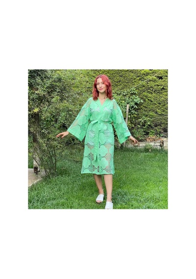 Lila Mare Nakışlı Handmade Beachwear Yazlık Kimono Standart Bedenlere 36-44 Arası Uygundur Renkli Renkli Lila Mare Nakışlı Handmade Beachwear Yazlık Kimono Standart Bedenlere 36-44 Arası Uygundur Renkli Renkli