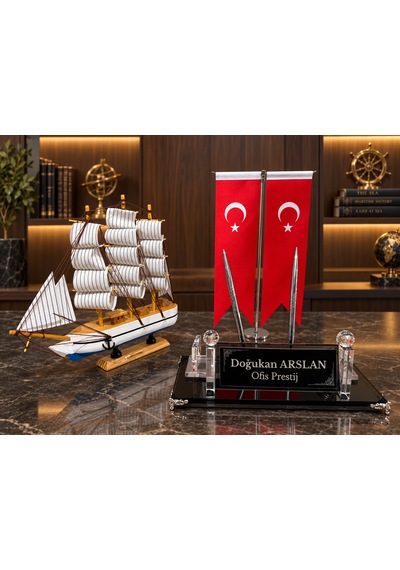 Kişiye Özel Çift Kalemli Kristal Masa İsimliği Türk Bayraklı Yelkenli Gemili 3 Parça Beyaz