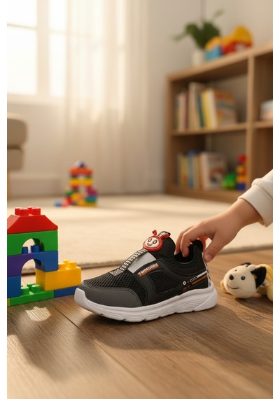 Enoch Çocuk Spor Ayakkabı Slip-on Tasarımlı Konfor Model SİYAH-BEYAZ
