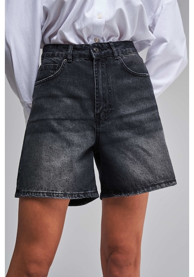 Itsbasic Kadın Koyu Füme Renk Diana Mom Fit Midi Boy Denim Şort